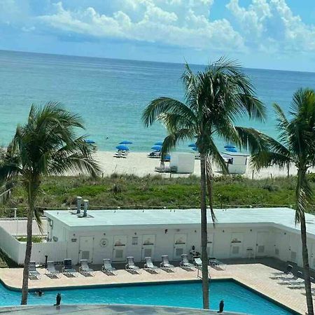 Chic Ocean Front Studio! Miami Beach Exterior foto