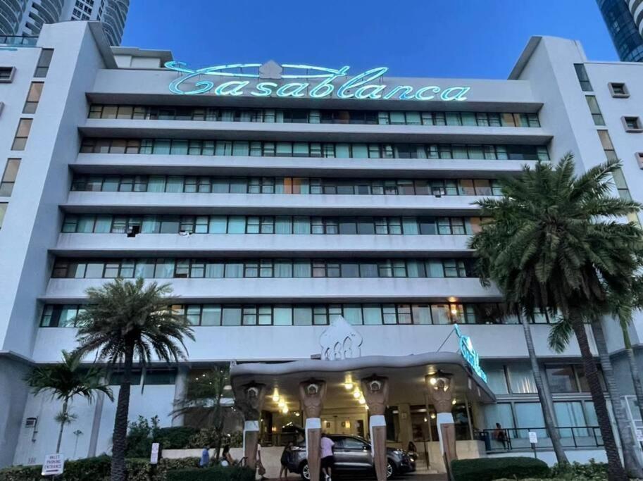 Chic Ocean Front Studio! Miami Beach Exterior foto